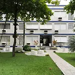 Apto Com Ar Condicionado A 200 M Da Praia - Atras Do Shopping Enseada